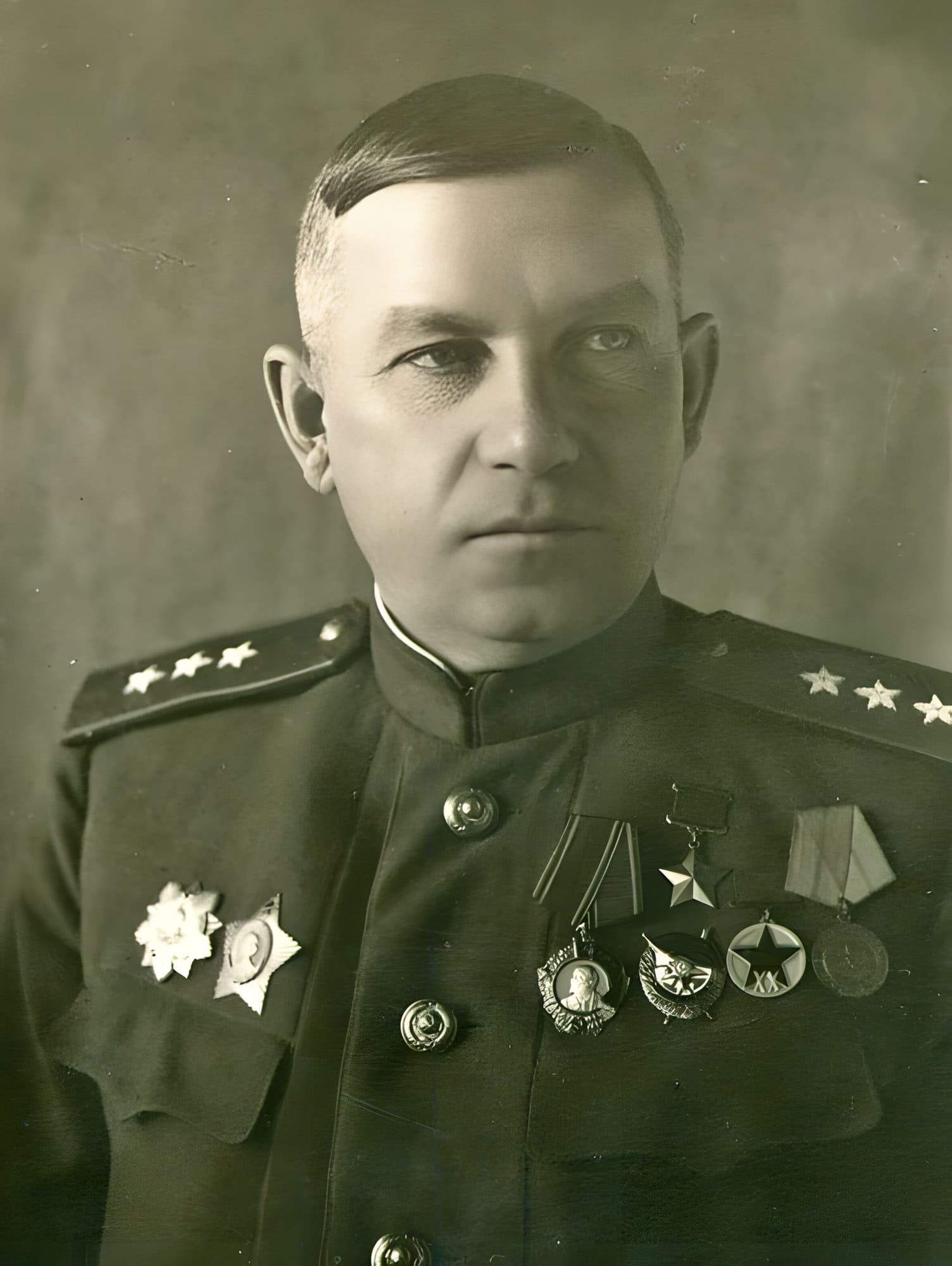 Глаголев Василий Васильевич - командующий 46 А, генерал-майор