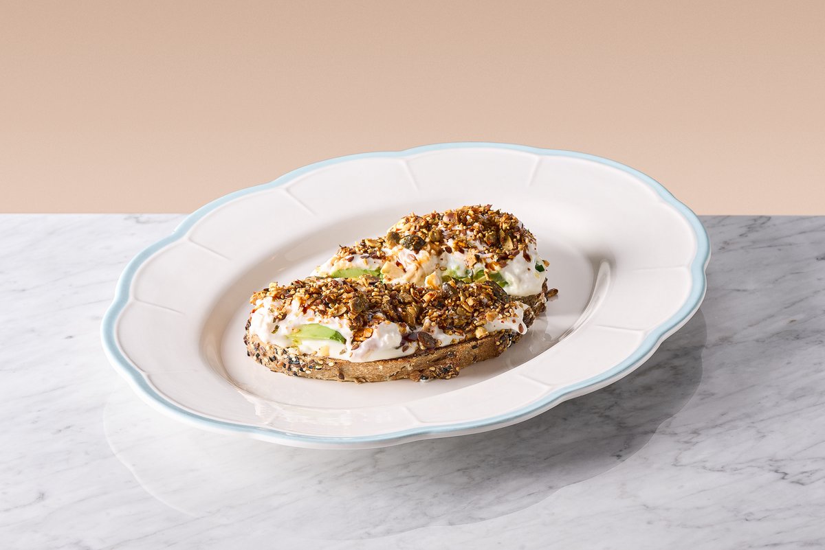 Avocado bruschetta with smoked burrata 