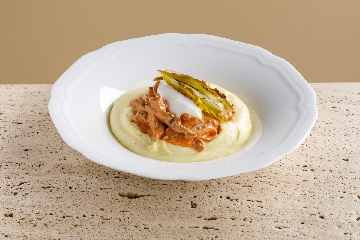 Beef Stroganoff with mashed potato*