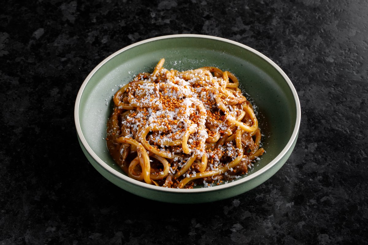 Лапша с томленой говядиной и фетой