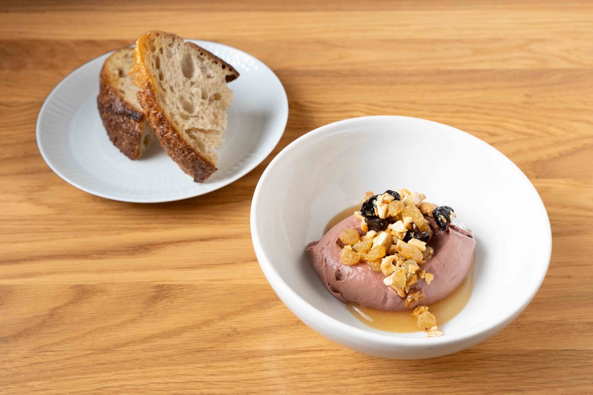 Паштет из куриной печени с черносливом и кешью