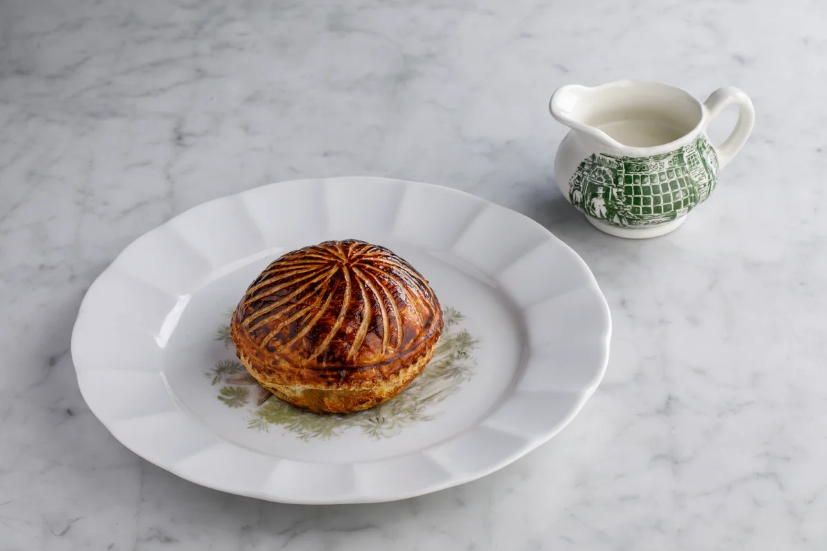 Пирог с рапанами и белыми грибами