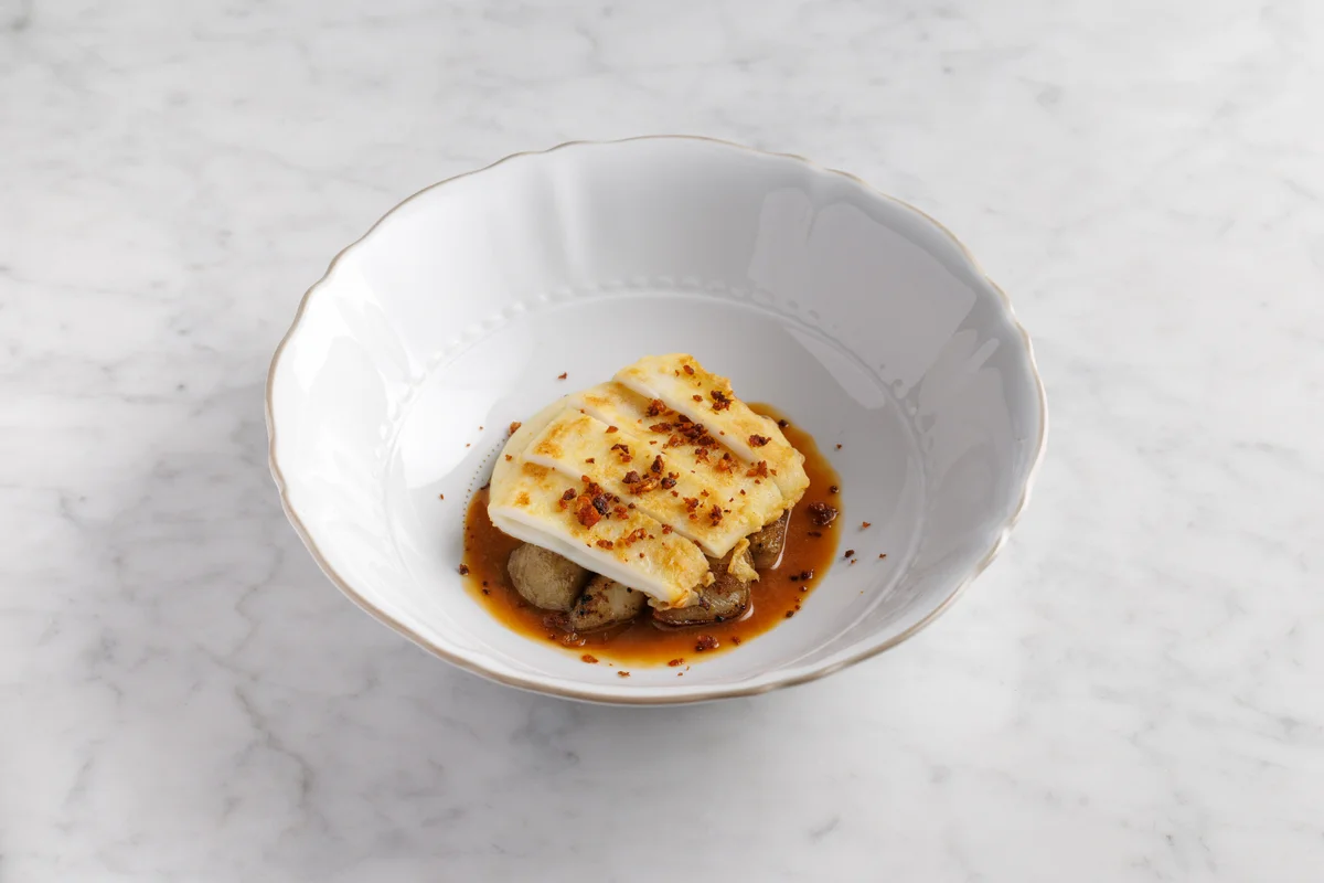 Кальмар с топинамбуром и картофельным пюре