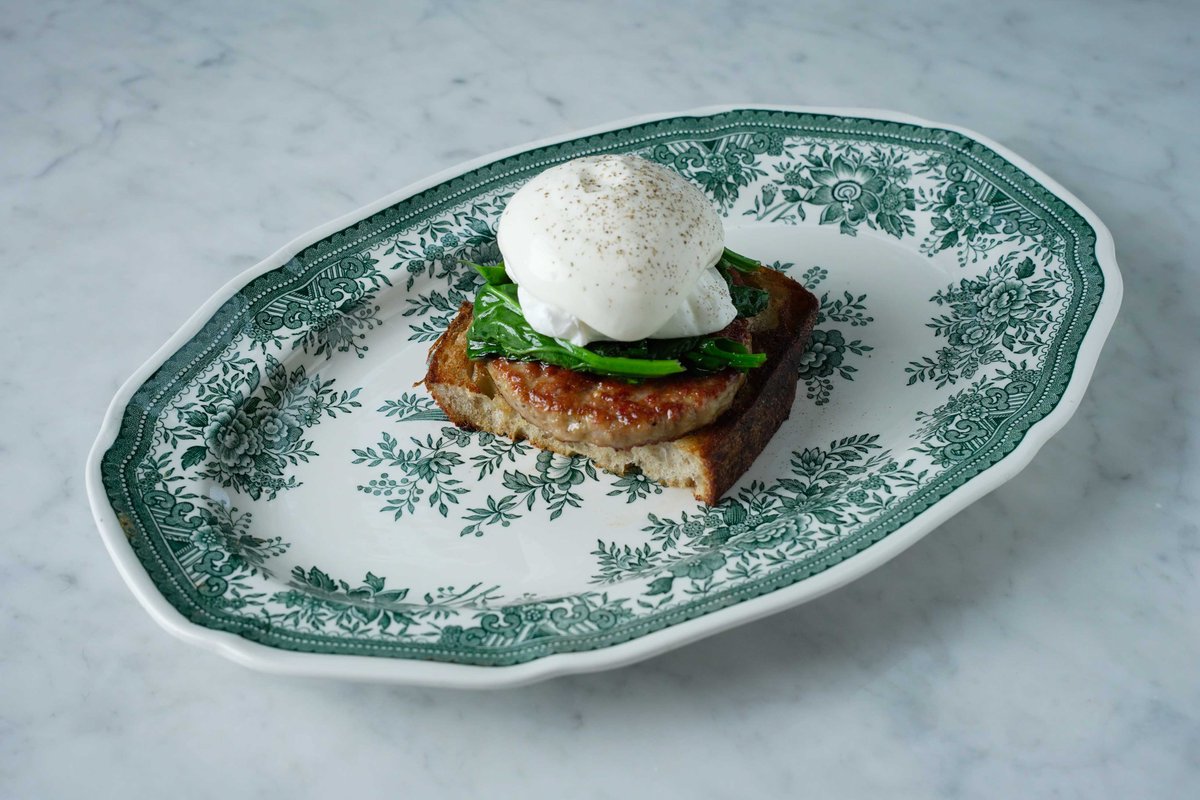 Пашот с утиным бифштексом и пармезаном