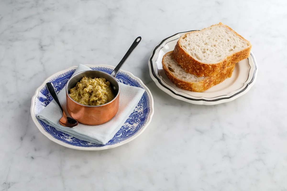 Тапенад из зеленых оливок