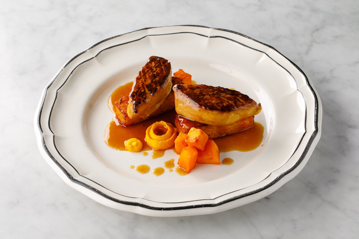 Фуа-гра с тыквой и карамельно-грушевым соусом