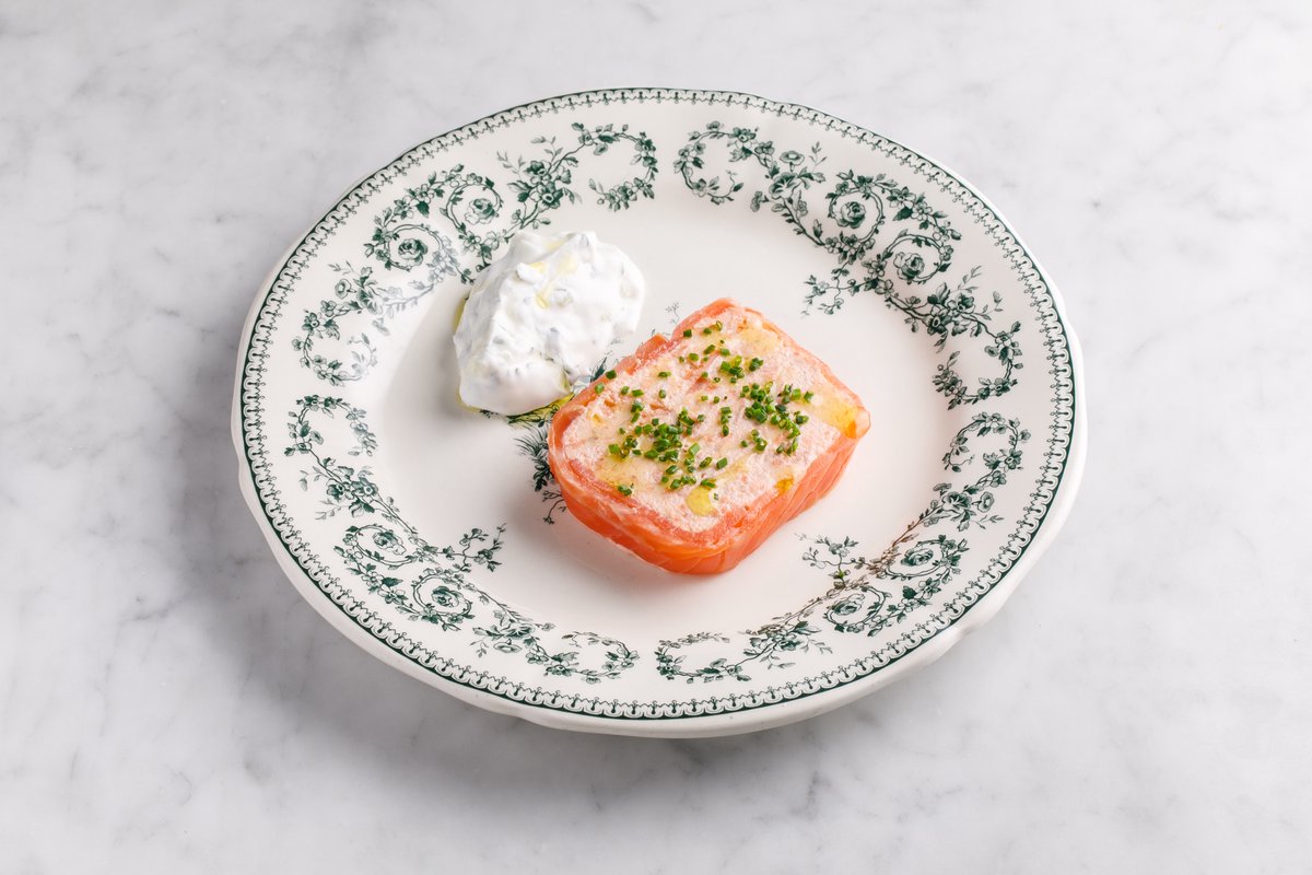 Террин с копченым лососем