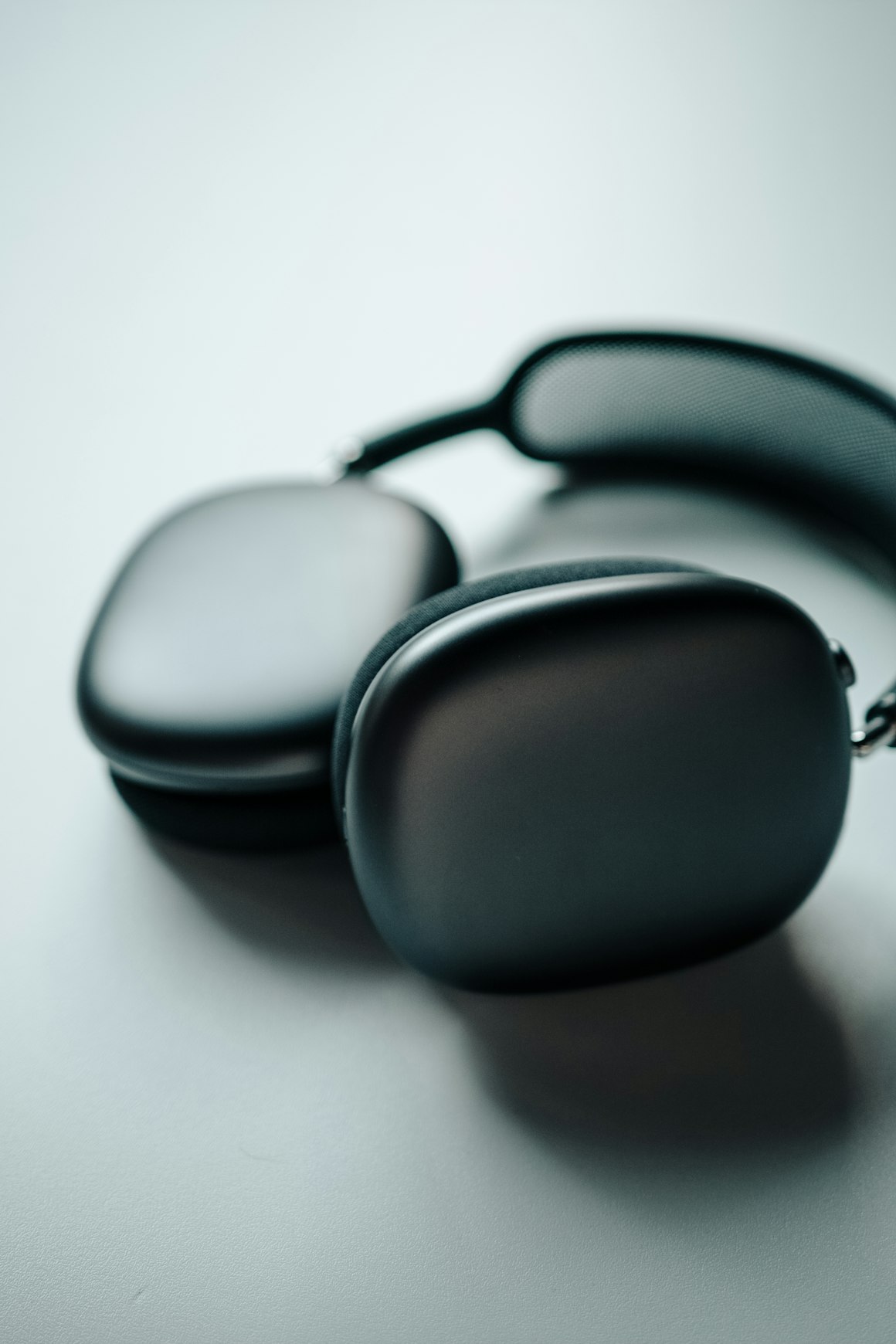 Wireless headphones