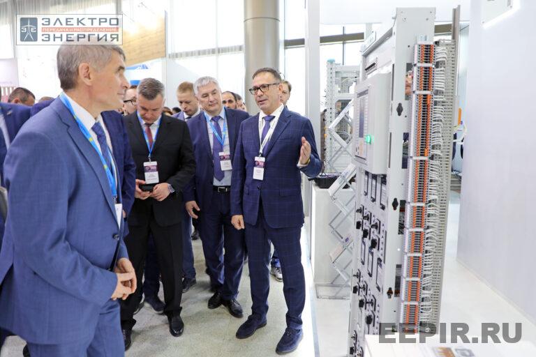 Обход выставки «РЕЛАВЭКСПО-2025» официальной делегацией 