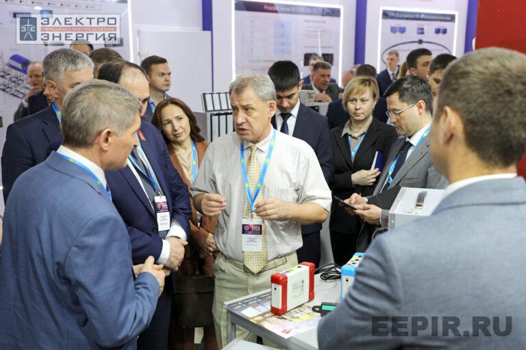 Обход выставки «РЕЛАВЭКСПО-2025» официальной делегацией 