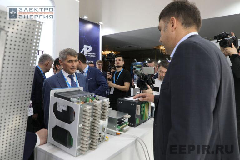 Обход выставки «РЕЛАВЭКСПО-2025» официальной делегацией 