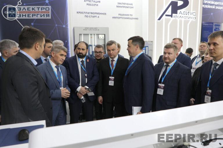 Обход выставки «РЕЛАВЭКСПО-2025» официальной делегацией 