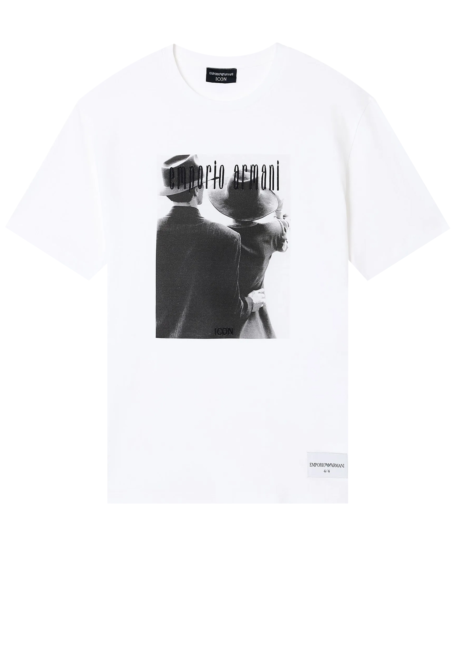 Футболка EMPORIO ARMANI 26900₽