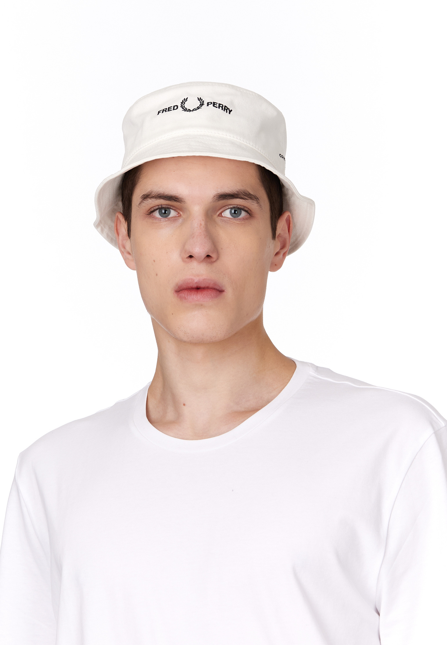 Панама FRED PERRY 11900₽