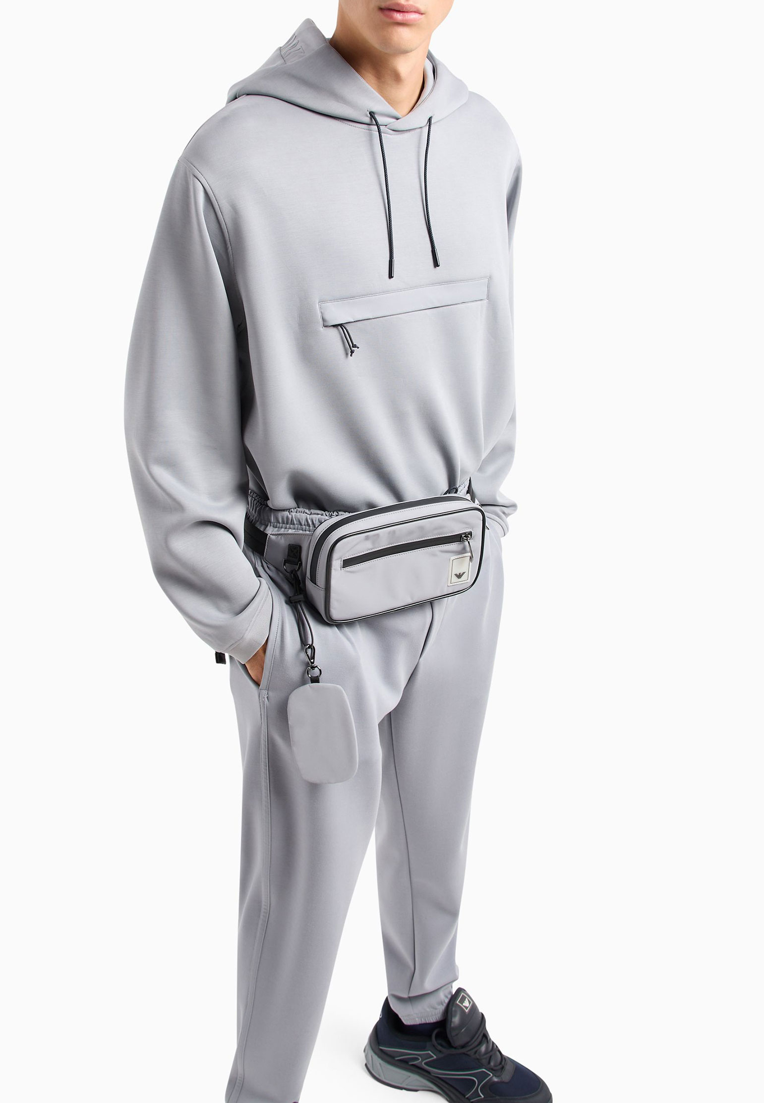 Спортивный костюм EMPORIO ARMANI Серый, размер 2XL