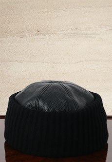Черная шапка STEFANO RICCI