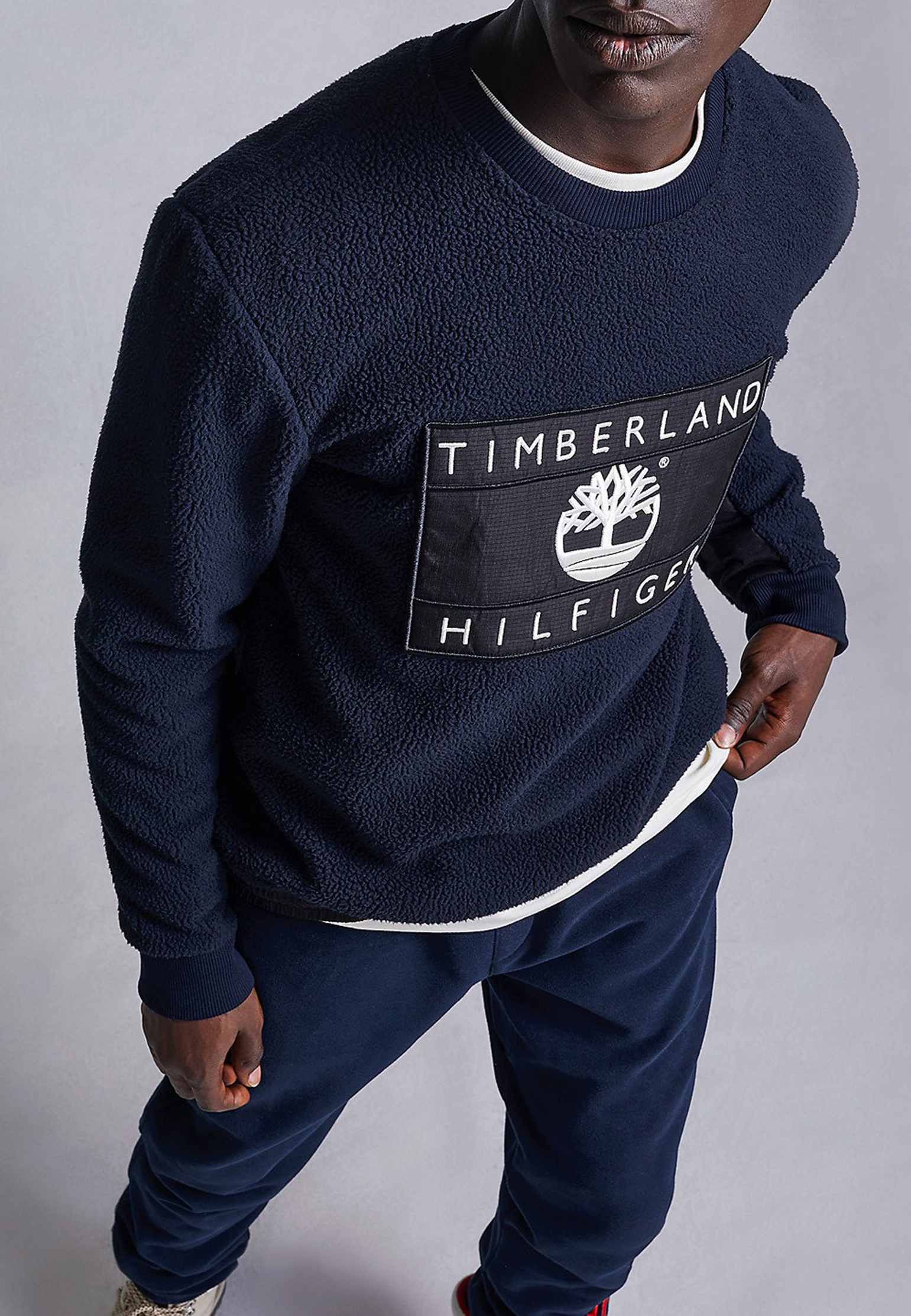 Свитшот TOMMY HILFIGER 14651₽