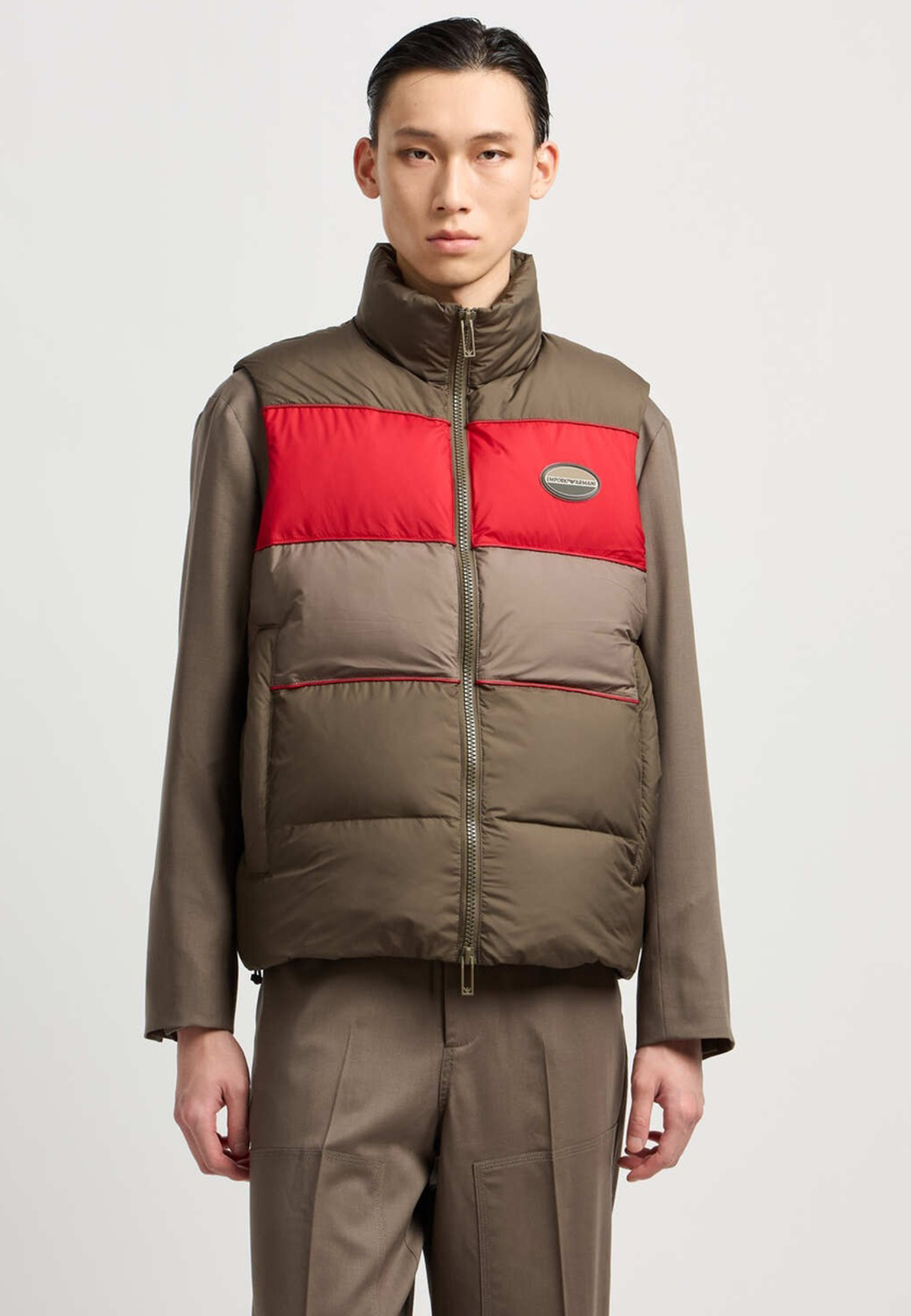 Жилет EMPORIO ARMANI 61900₽