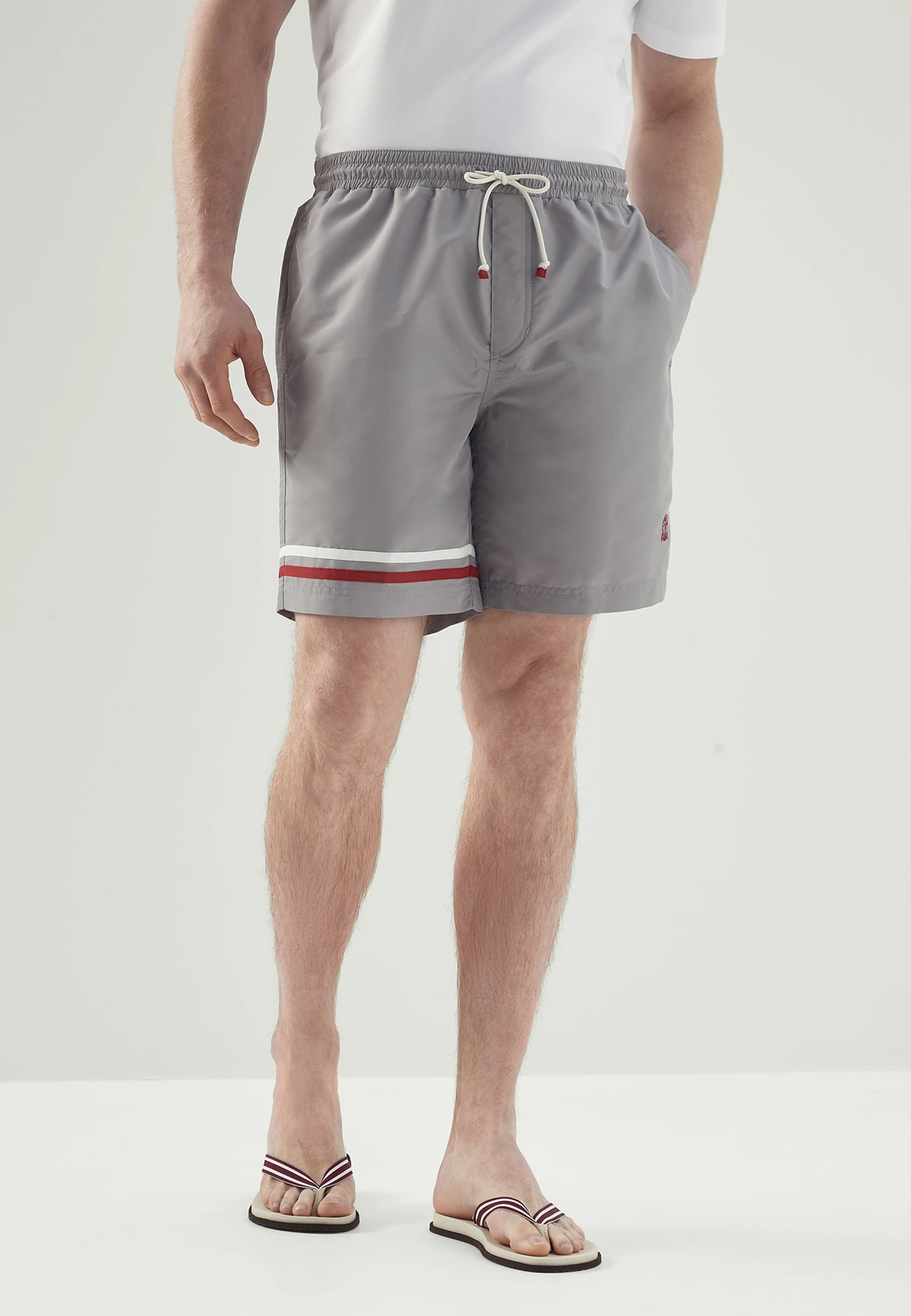 Шорты BRUNELLO CUCINELLI 44900₽