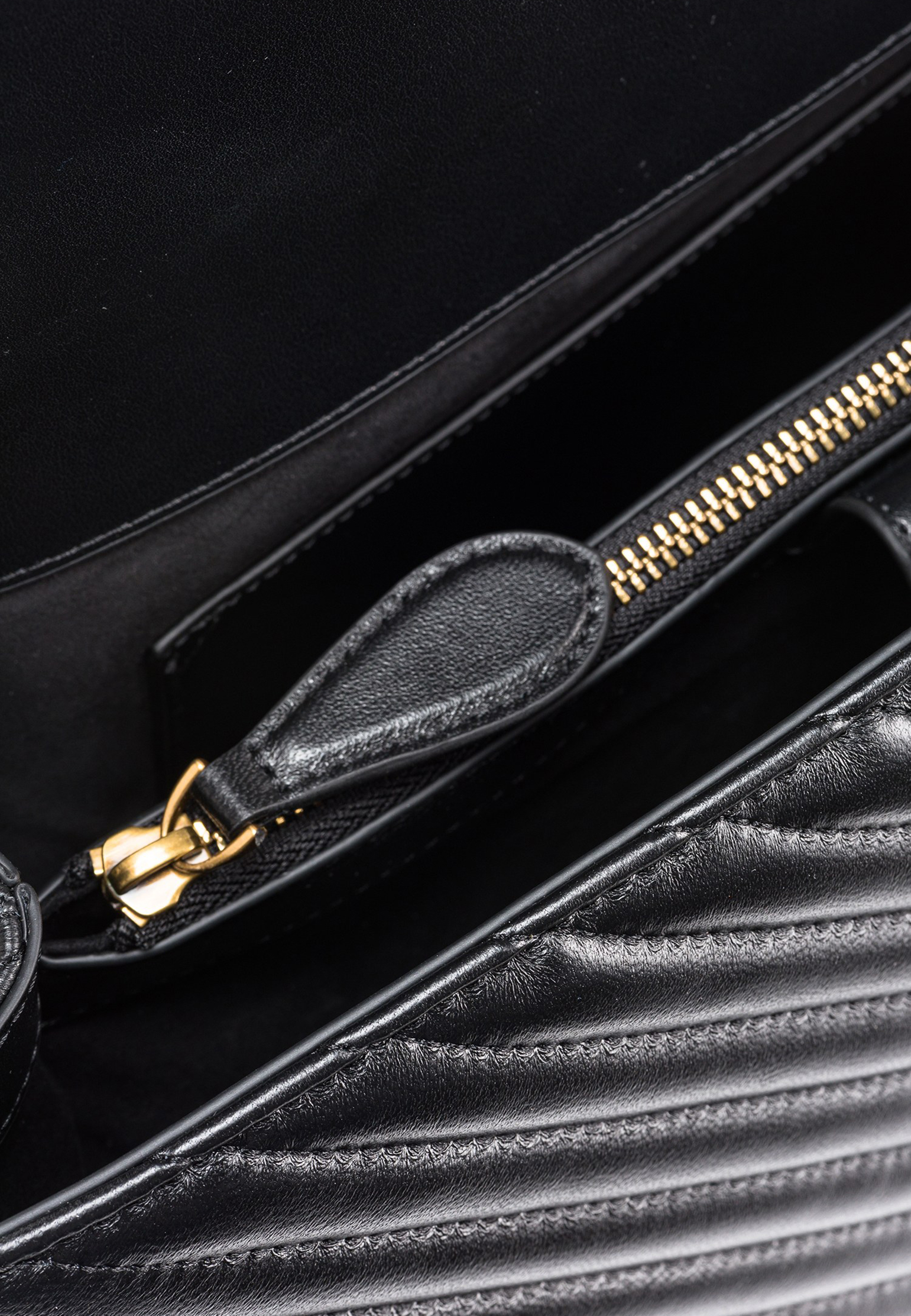 жирафа мими кафе омск. My big love москва. L love moscow. My big love ресторан москва. My big love бар.