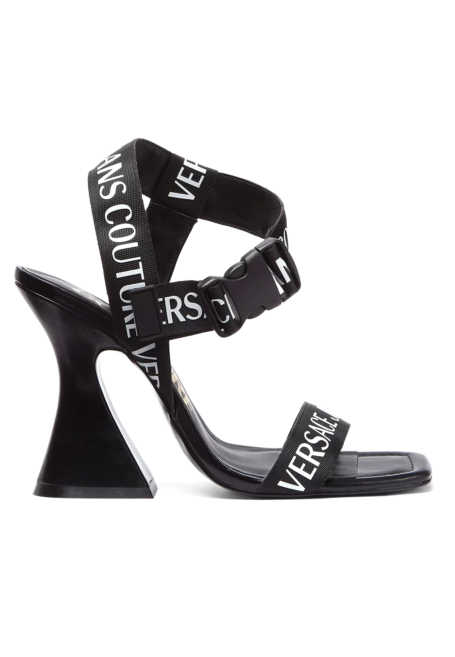 Босоножки VERSACE JEANS COUTURE 39900₽