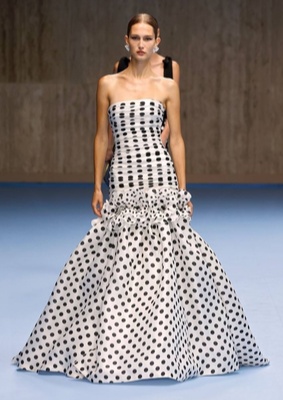 Carolina Herrera, весна-лето 2025