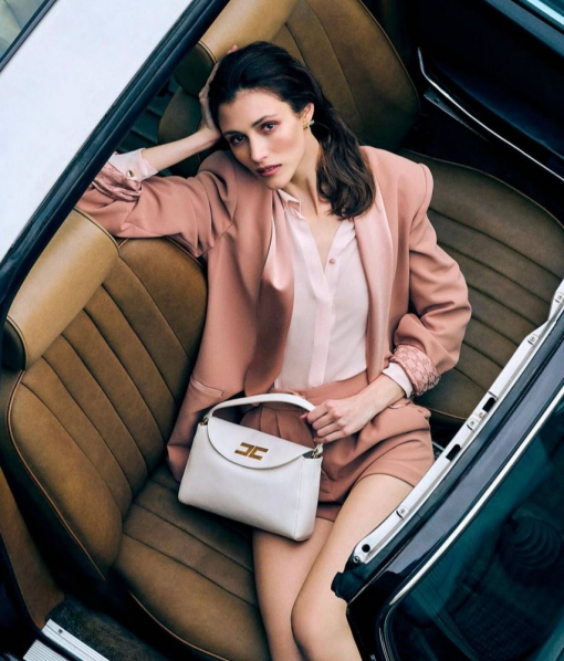 Пудровый костюм Elisabetta Franchi