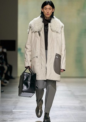 Куртка с меховым воротником Hermès
