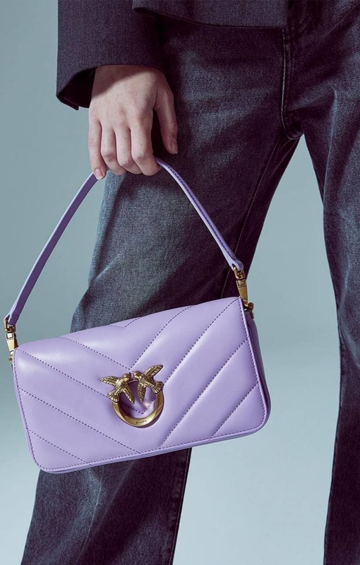 Фиолетовая сумка Pinko 