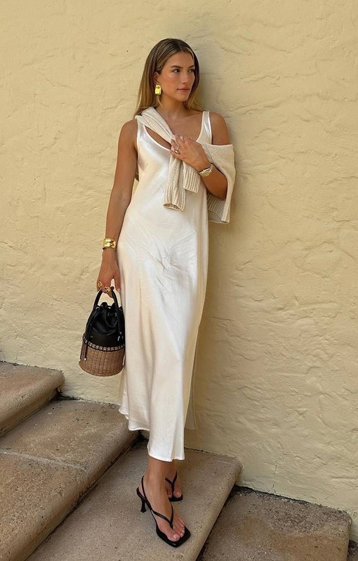 Атласное платье @whowhatwear
