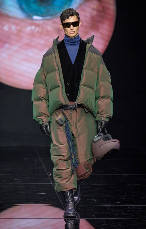 Пуховик Giorgio Armani, осень 2024