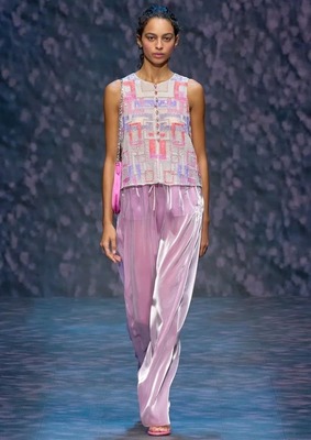Образ в сиреневом цвете Emporio Armani