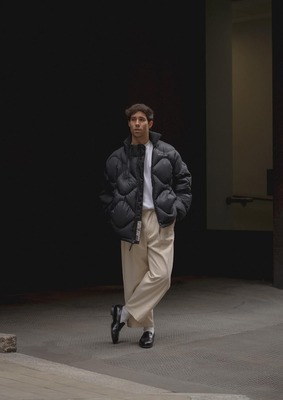 @ismdanielsimmons в стеганом пуховике