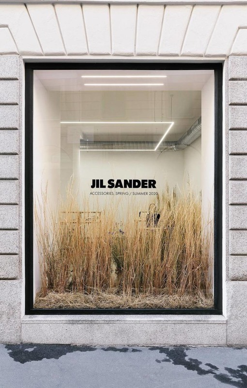 Витрина бренда Jil Sander