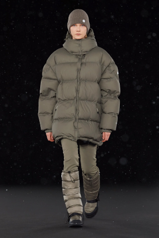 Moncler 4 Hyke FALL 2021