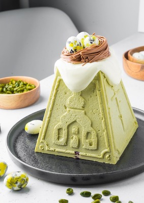 Фисташковый творожный кулич