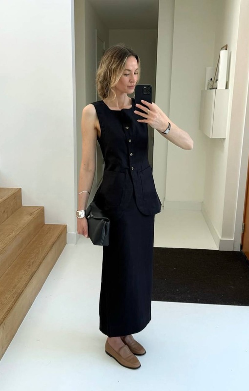Anouk Yve в черном костюме