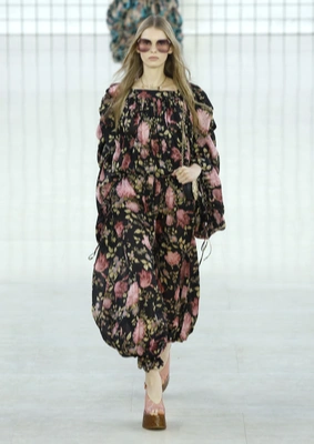 Chloé, весна-лето 2025