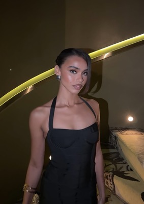 @jadeeregeent в вечернем платье