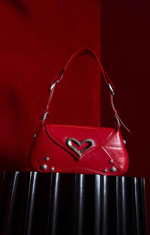 Красная сумка Pinko