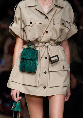Зеленая сумка на цепочке Dolce Gabbana