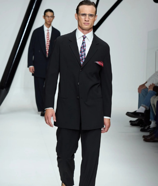 Выбор стилиста: 6 трендовых двубортных пальто и пиджаков для мужчин в Питере