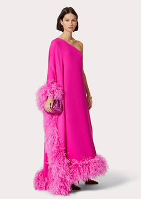 Розовое платье с перьями Valentino 