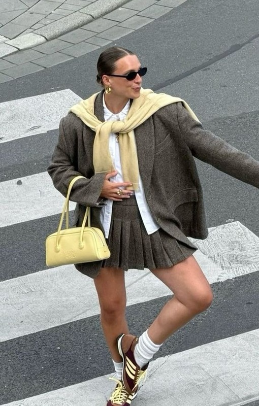 @whowhatwear