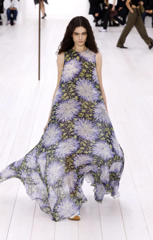 Loewe, весна-лето 2025