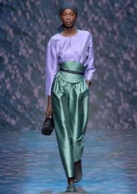 Изумрудные брюки Emporio Armani