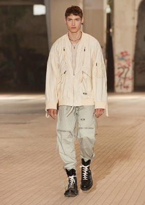 Показ Dsquared2