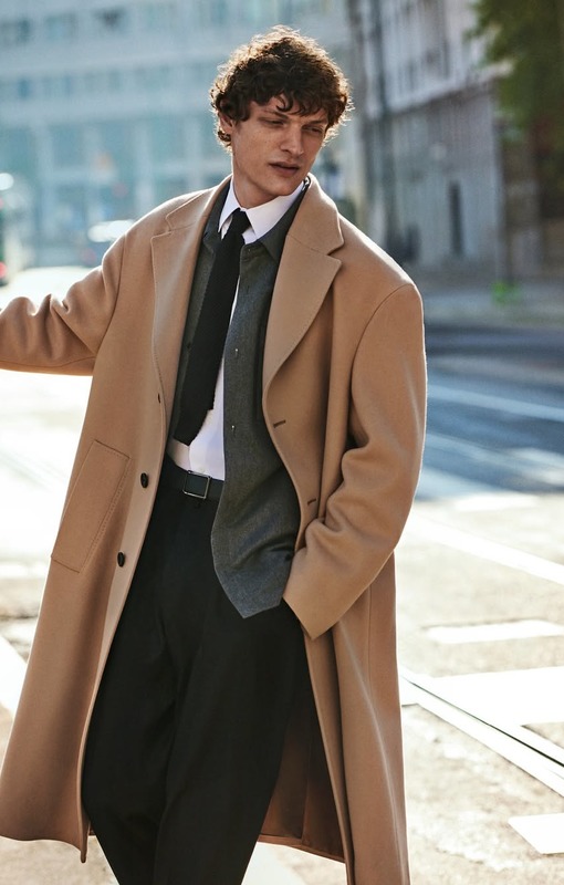 Пальто Corneliani