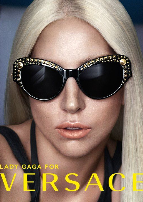 Леди Гага для Versace
