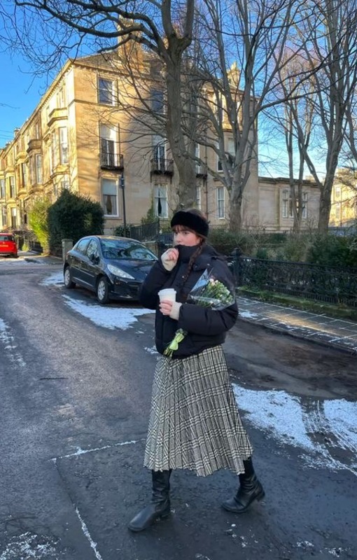 Плиссированная юбка @whowhatwear